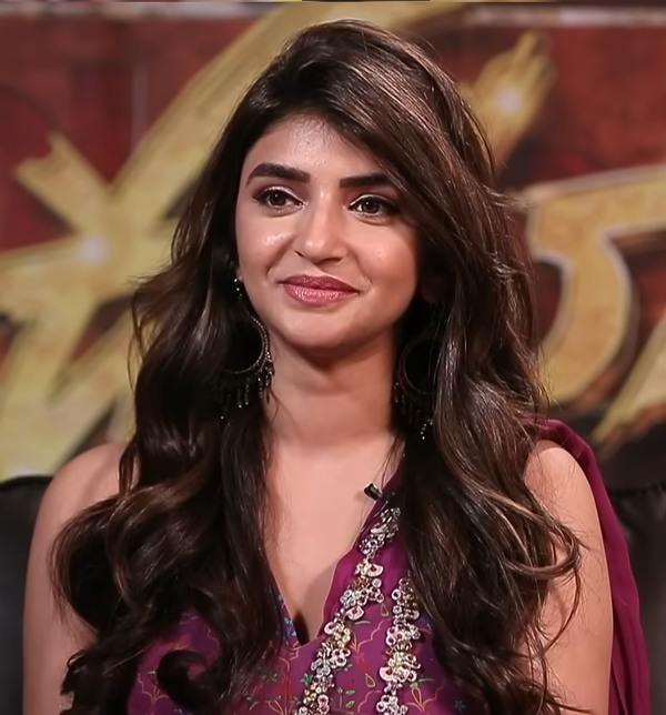 Sreeleela Biography, Age, Family, Mother, Husband, Net Worth and Career