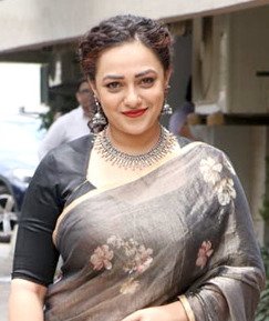 Nithya Menen biography, Nithya Menen height in feet, Nithya Menen getting married, Nithya Menen family