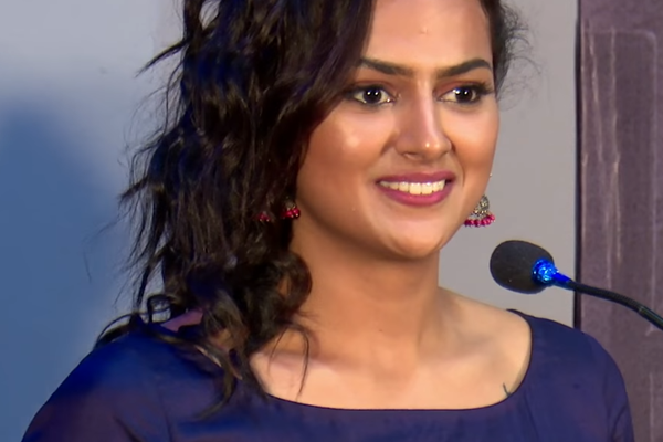 Shraddha Srinath Biography, Age, Height, Family, Movies, Relationships, Net Worth & More