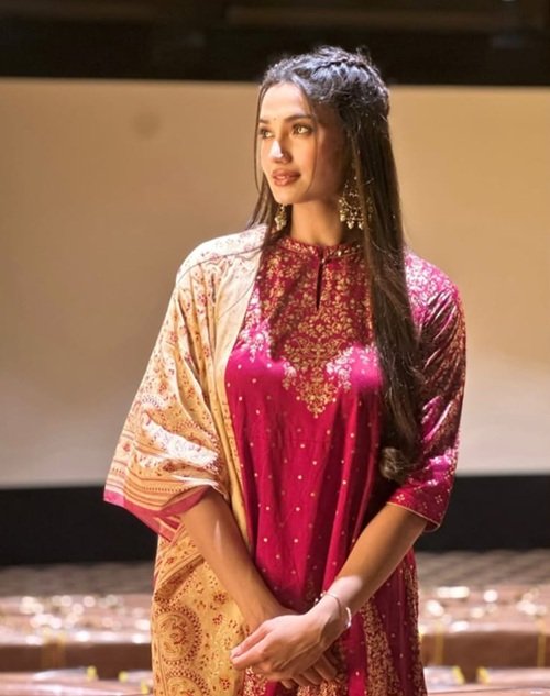 reeshma nanaiah biography, reeshma nanaiah, reeshma nanaiah age, reeshma nanaiah height, reeshma nanaiah height in feet, reeshma nanaiah family, reeshma nanaiah father, reeshma nanaiah movies, reeshma nanaiah movie list, reeshma nanaiah net worth