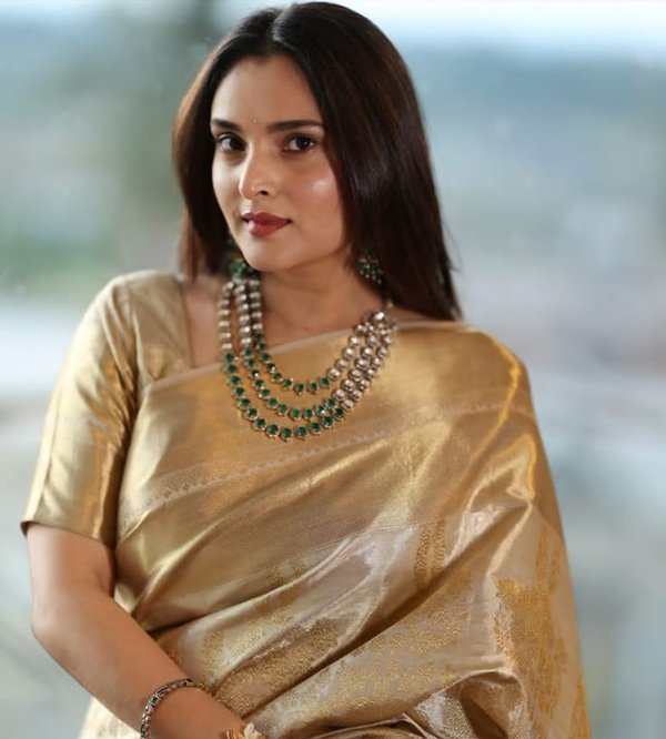 Ramya Biography, Age, Family, Education, Movies, Political Career, Net Worth and Awards