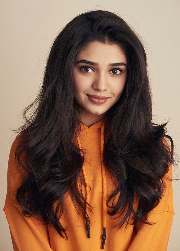Krithi Shetty Biography, Age, Family, Parents, Education, Height, Career and More